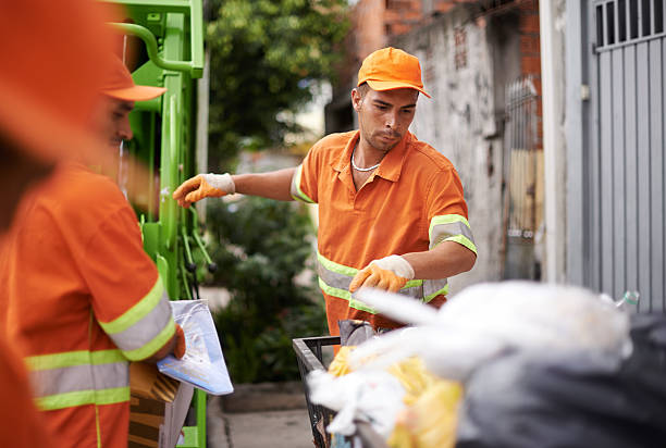 Best Construction Debris Removal  in Minooka, IL